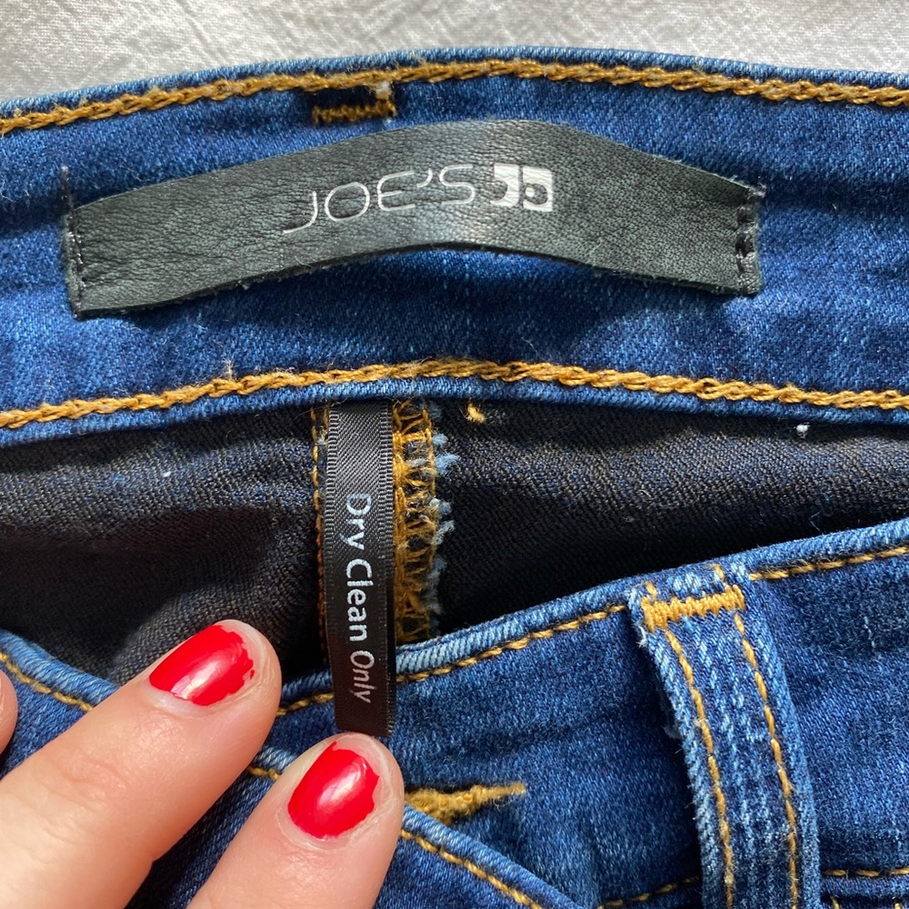 Joes low rise skinny blue jeans, never worn